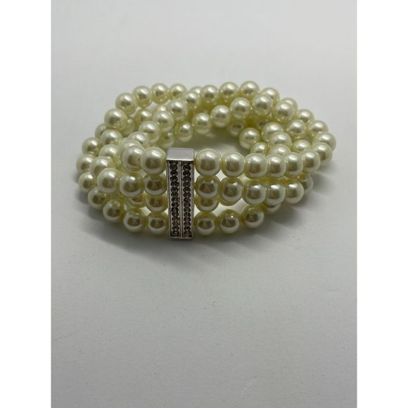 Premier Designs Stacked Pearl Bracelet - Picture 2 of 3